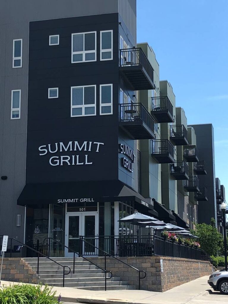 summit grill corner view